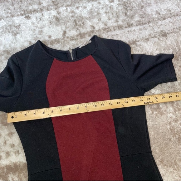 41 Hawthorn maroon & black square figure flattering textured knee length dress - Picture 12 of 12